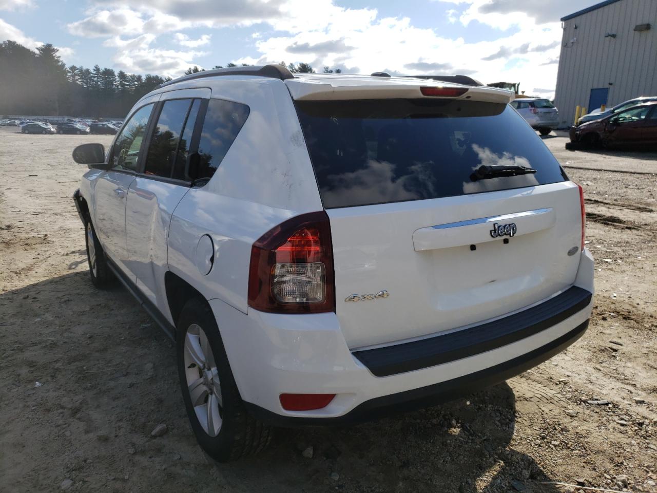 Photo 3 from auction – 2015 JEEP COMPASS LA with VIN 1C4NJDEB9FD418191