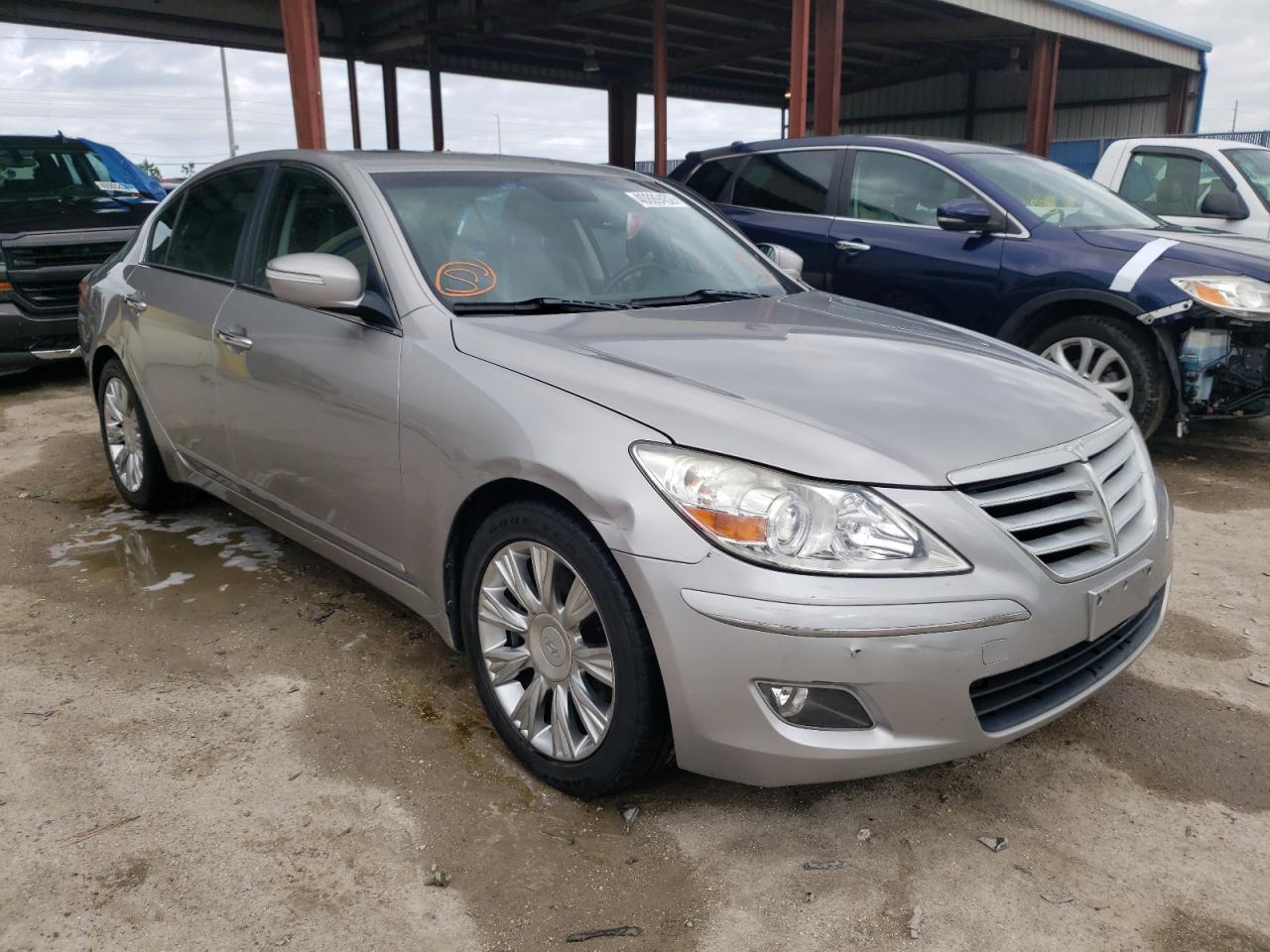 HYUNDAI GENESIS 3. 2011 with VIN KMHGC4DE9BU132121 - Photo from auction