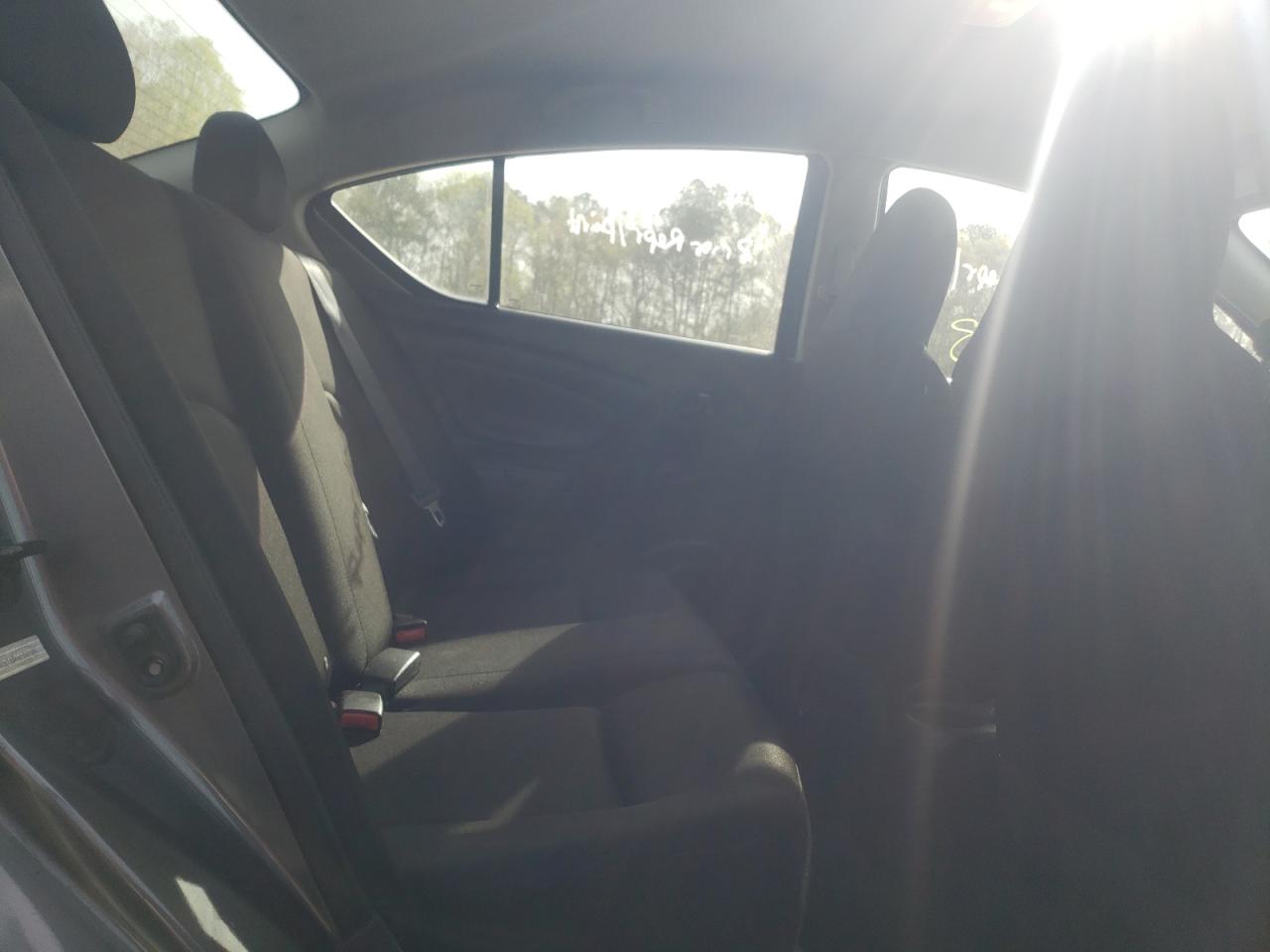 Foto 6 de la subasta – 2017 NISSAN VERSA S con VIN 3N1CN7AP1HL860185