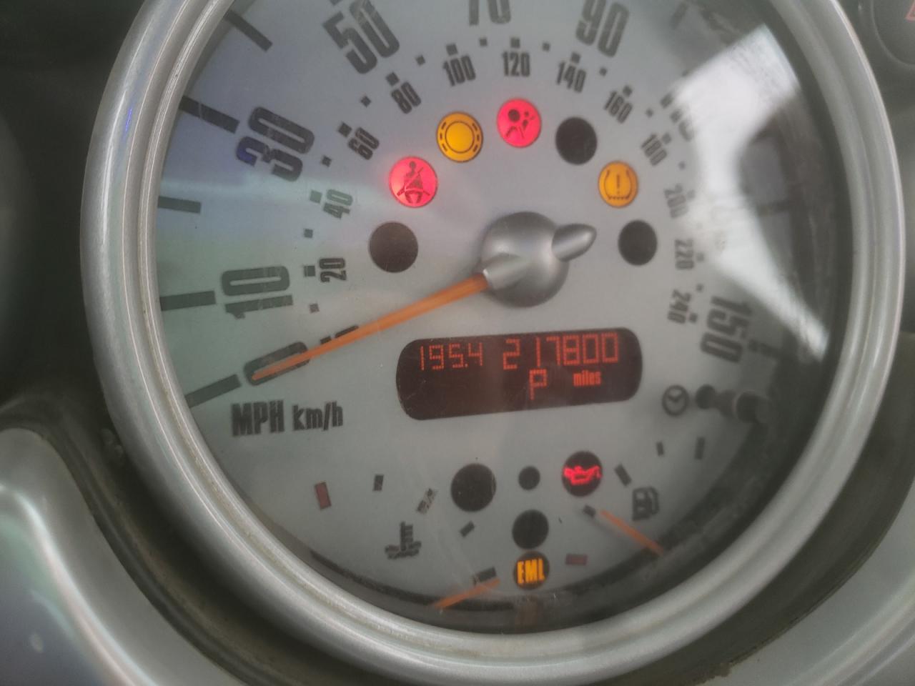 Photo 8 from auction – 2005 MINI COOPER with VIN WMWRC33595TJ71727