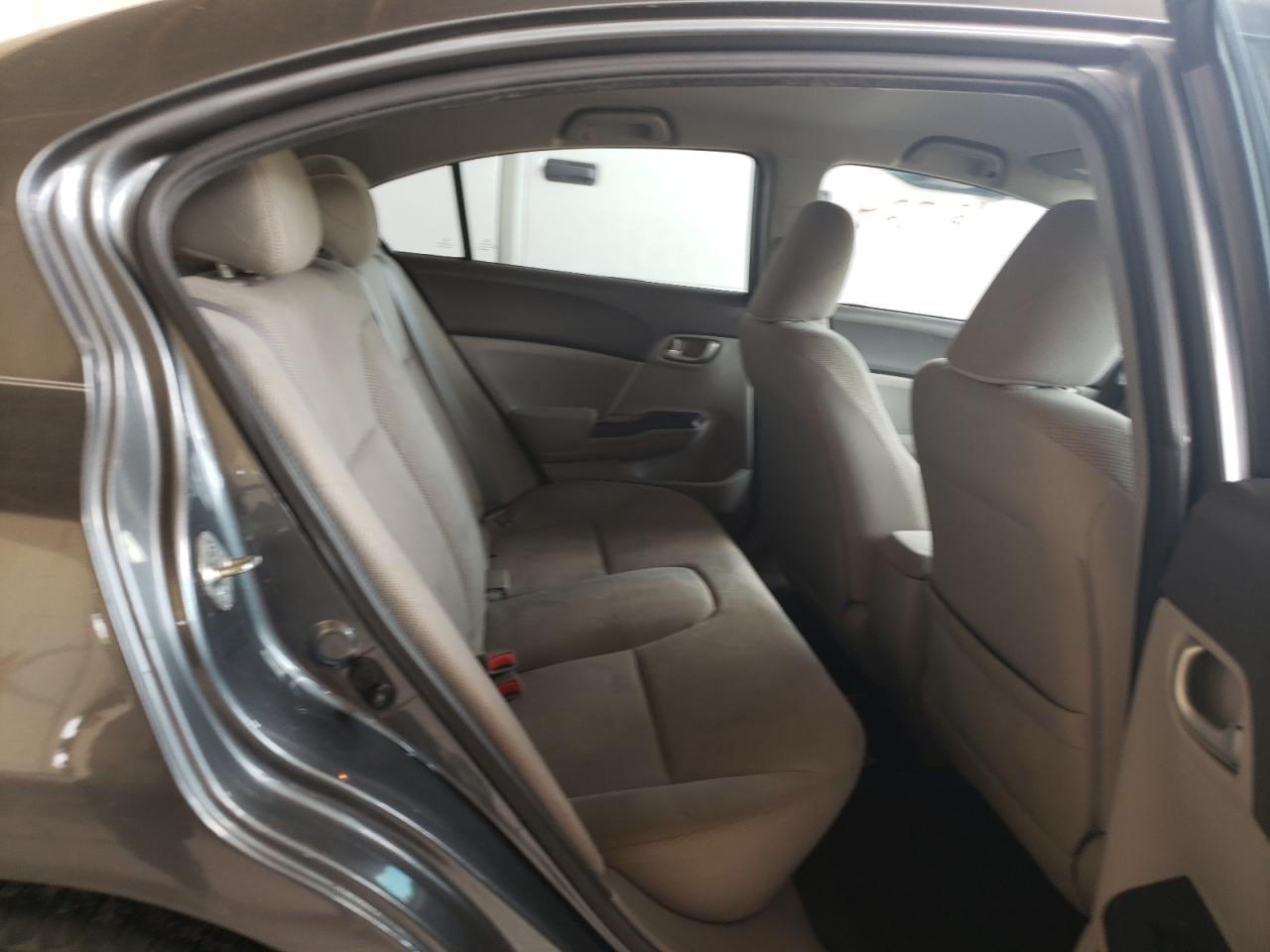 Photo 6 from auction – 2012 HONDA CIVIC LX with VIN 19XFB2F50CE006573