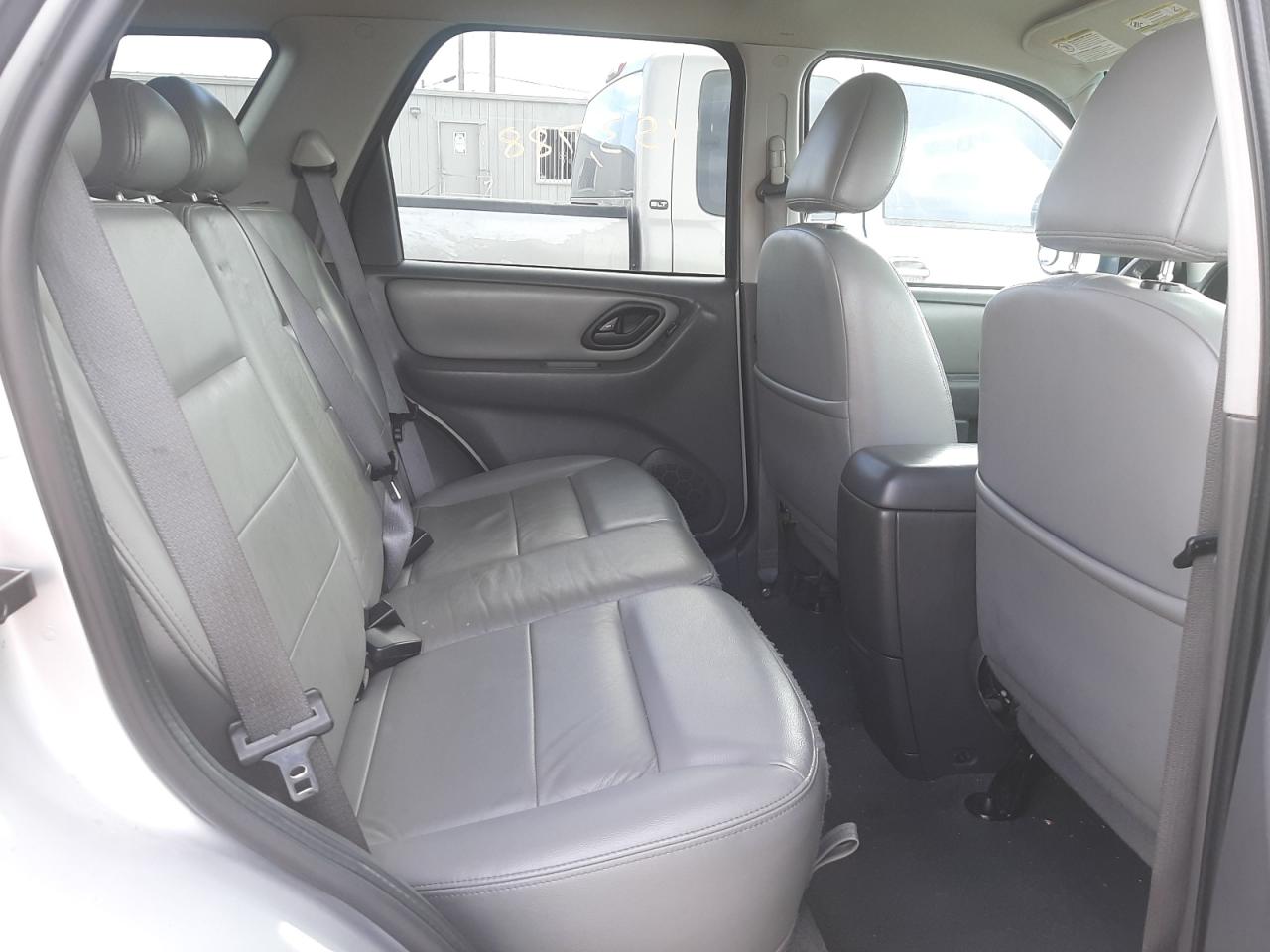 Photo 6 from auction – 2006 FORD ESCAPE HEV with VIN 1FMCU95H36KB79888