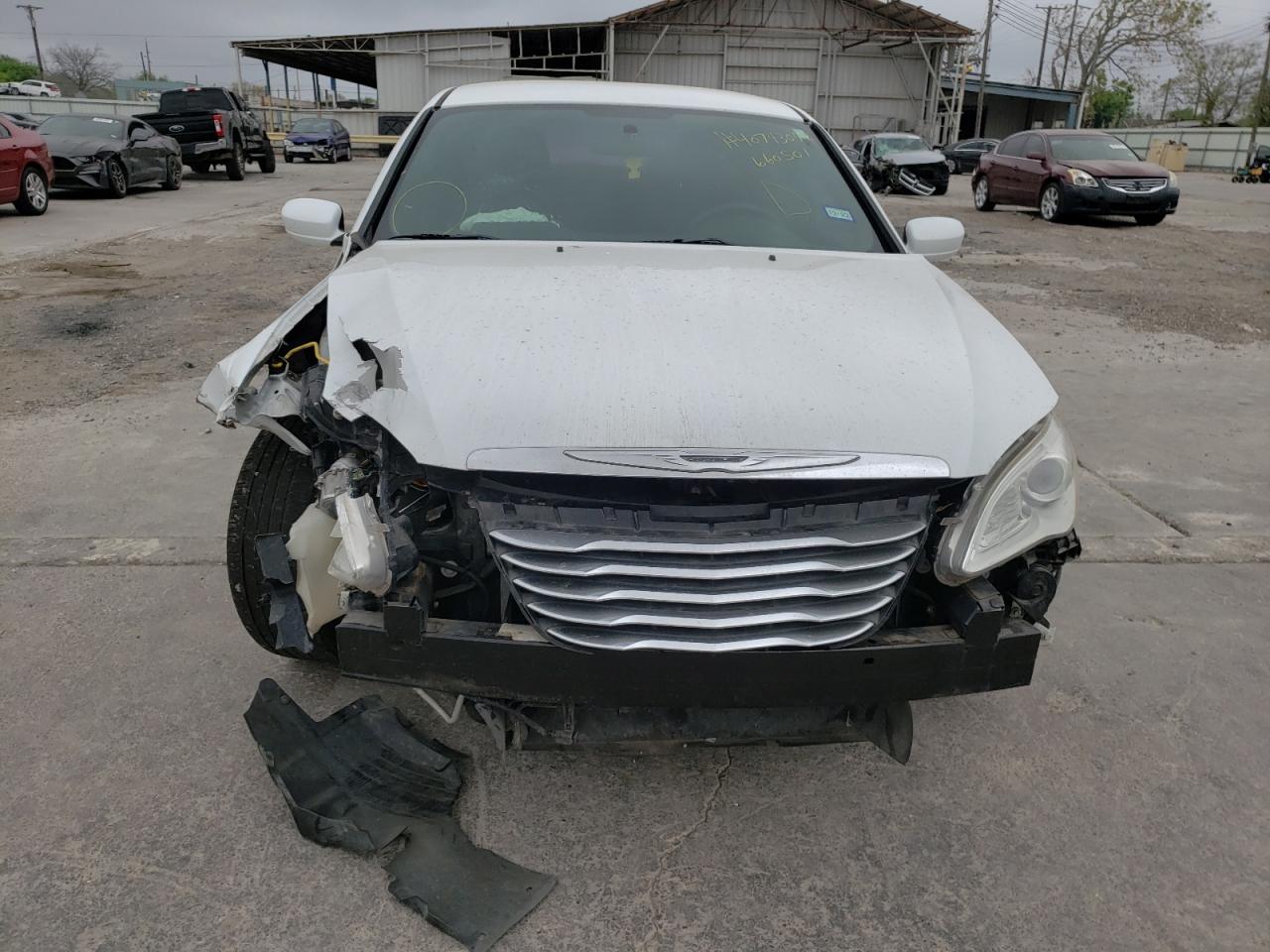 Photo 9 from auction – 2013 CHRYSLER 200 LX with VIN 1C3CCBAB3DN660501