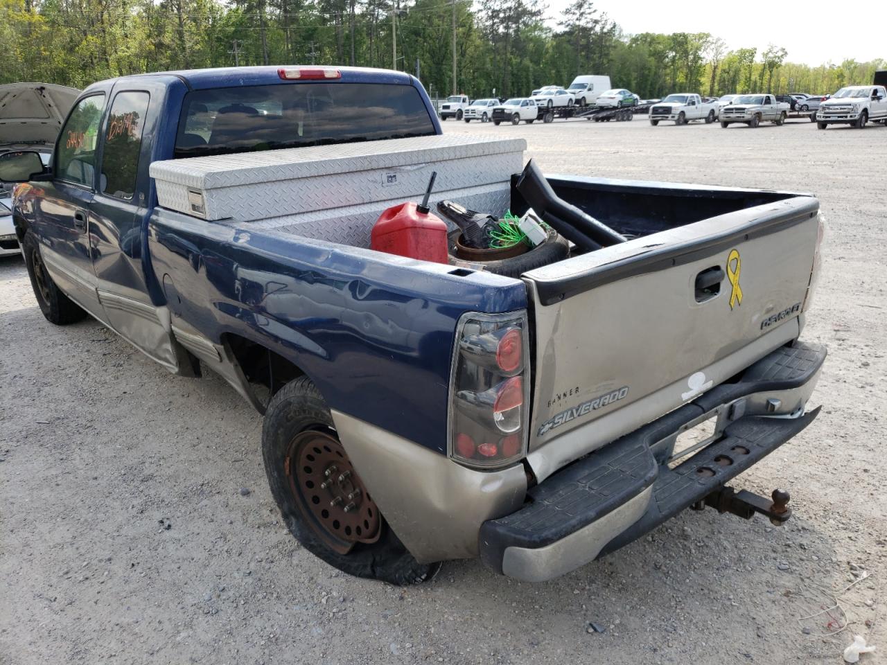 Photo 3 from auction – 1999 CHEVROLET SILVERADO with VIN 2GCEC19T7X1164604