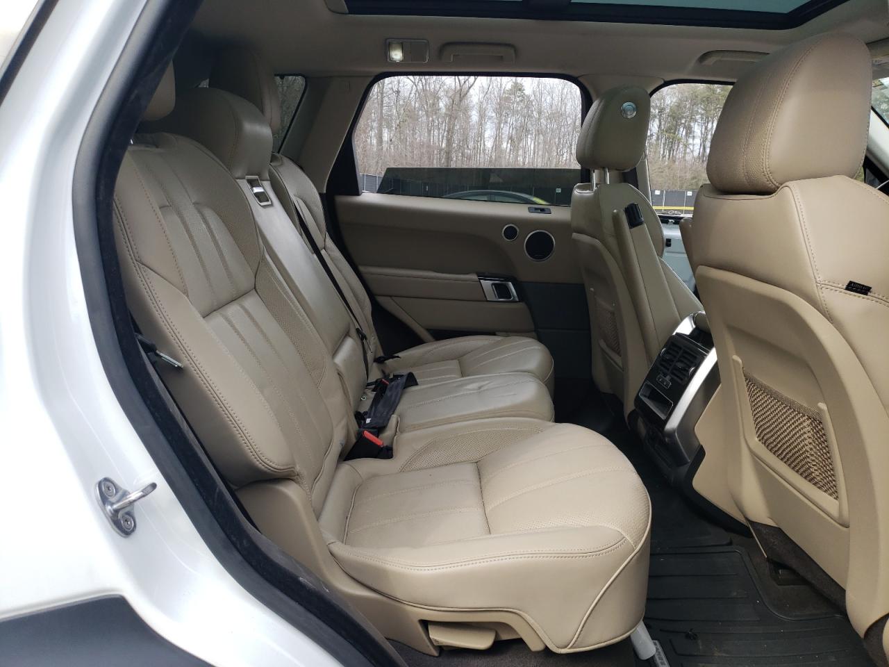 Photo 6 from auction – 2016 LAND ROVER RANGE ROVE with VIN SALWR2KF8GA595139