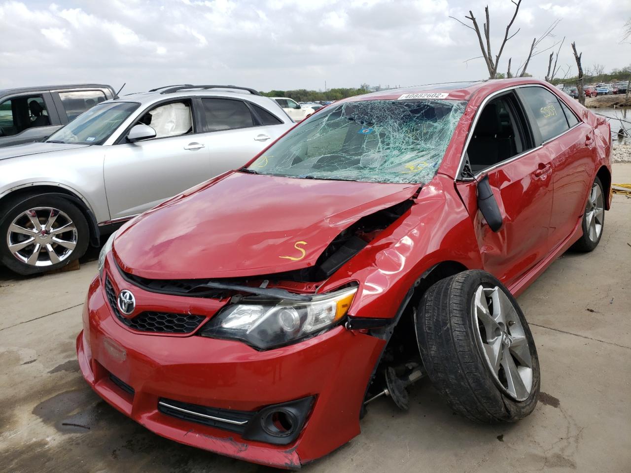 Photo 2 from auction – 2014 TOYOTA CAMRY L with VIN 4T1BF1FKXEU798458