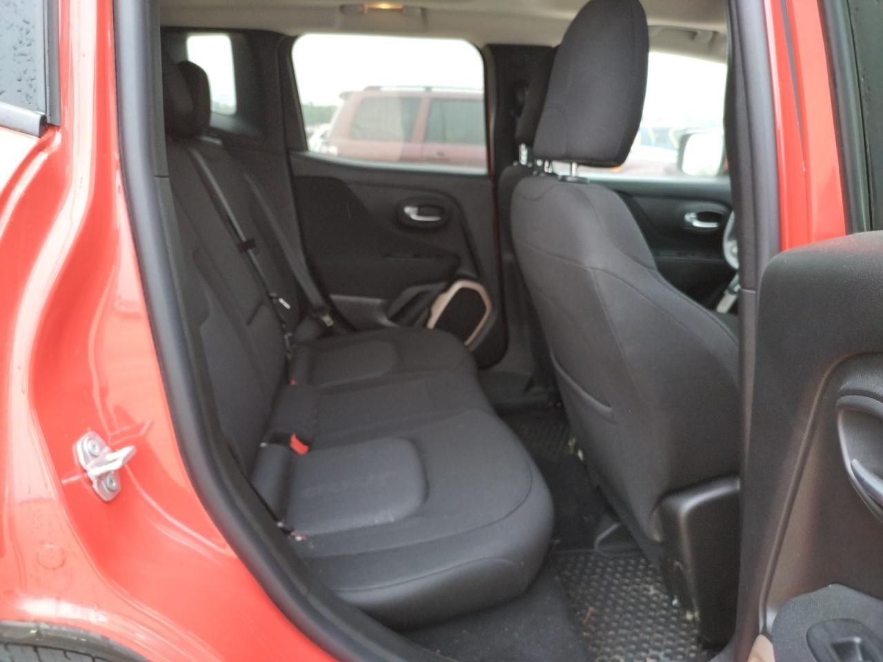 Photo 6 from auction – 2017 JEEP RENEGADE L with VIN ZACCJBBB8HPE85496