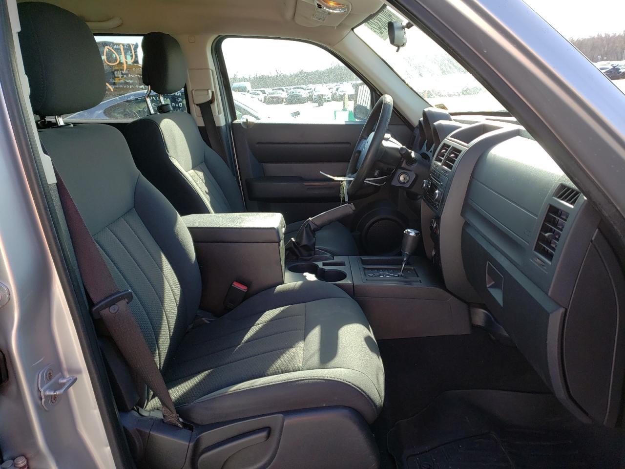 Photo 5 from auction – 2011 DODGE NITRO HEAT with VIN 1D4PT4GK2BW601059