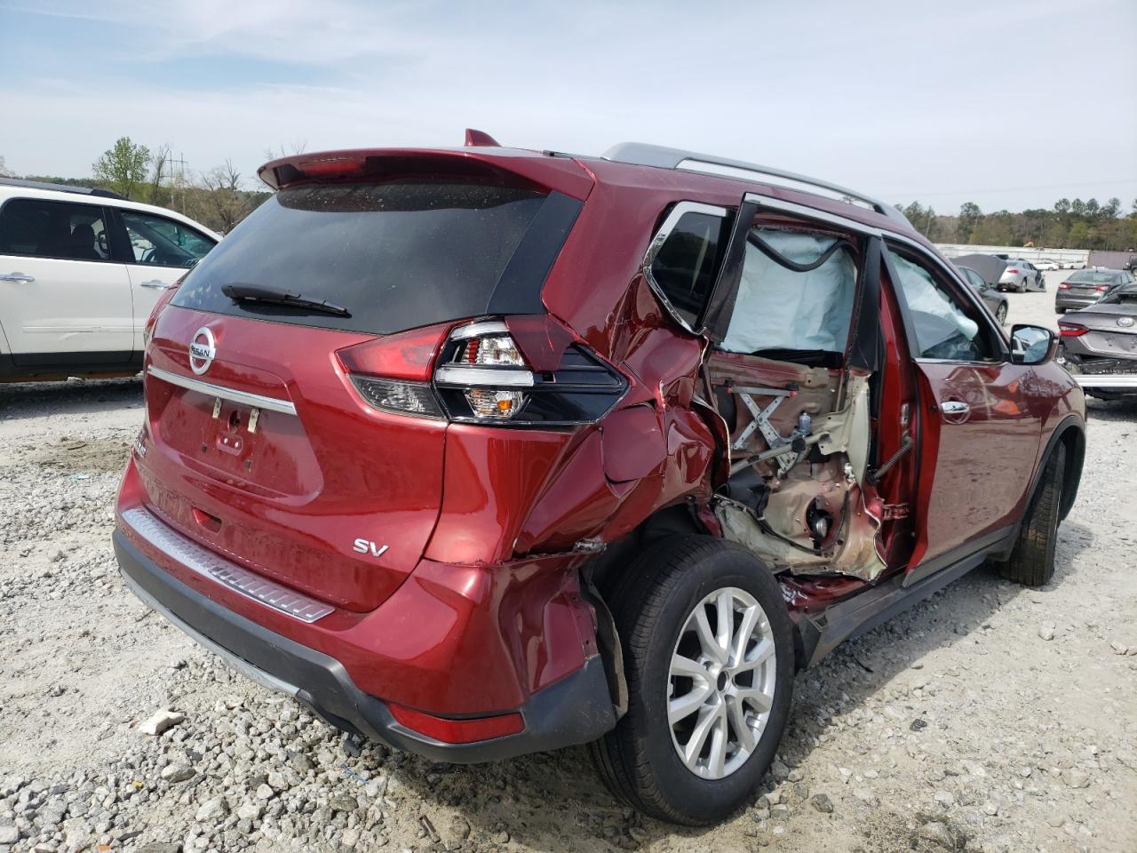 Photo 4 from auction – 2018 NISSAN ROGUE S with VIN 5N1AT2MT1JC835208