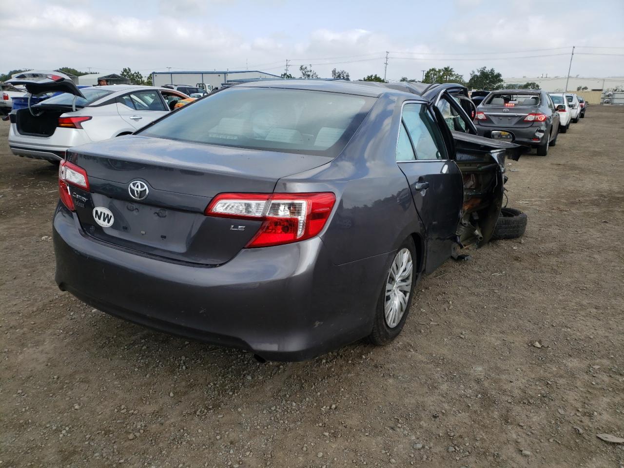 Photo 4 from auction – 2014 TOYOTA CAMRY L with VIN 4T4BF1FK7ER396614