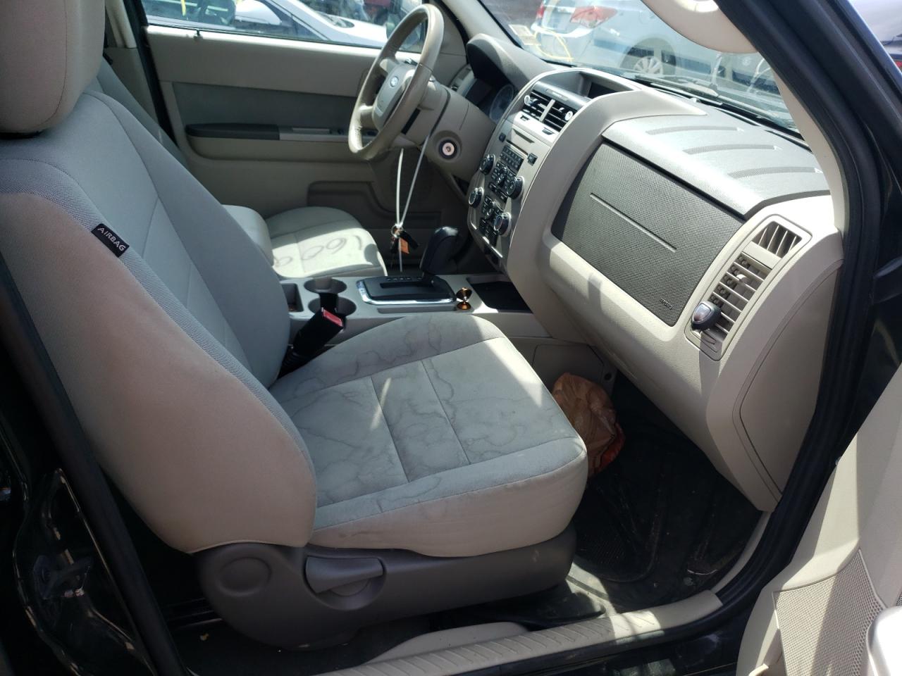 Photo 5 from auction – 2012 FORD ESCAPE XLT with VIN 1FMCU9D77CKC84034