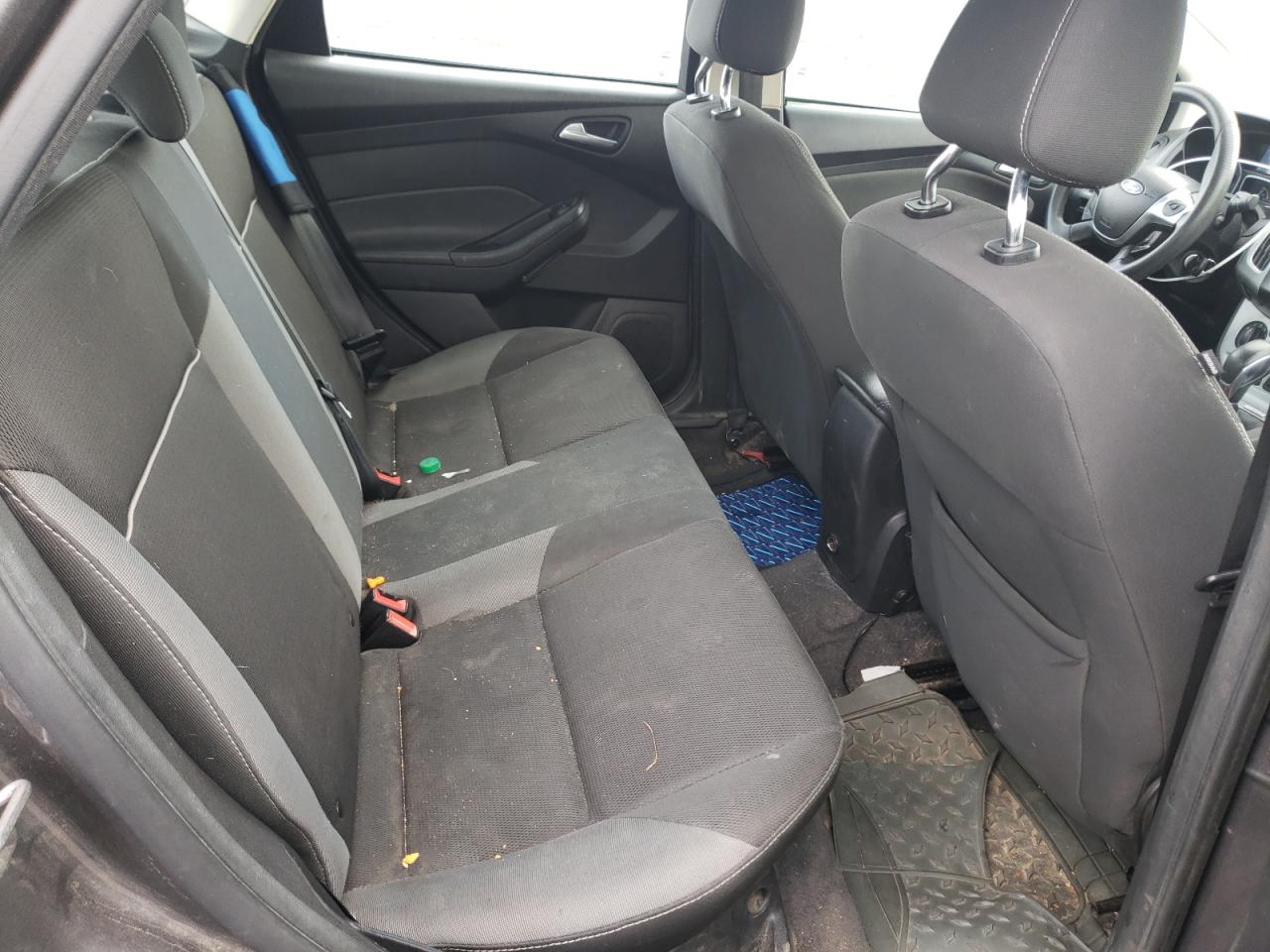 Photo 6 from auction – 2012 FORD FOCUS SE with VIN 1FAHP3F28CL277335