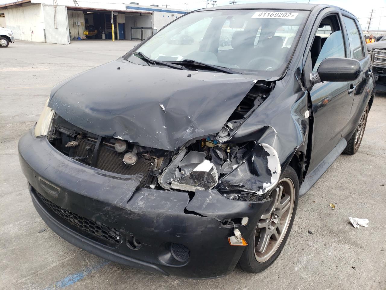 Photo 9 from auction – 2005 TOYOTA SCION XA with VIN JTKKT624450109483