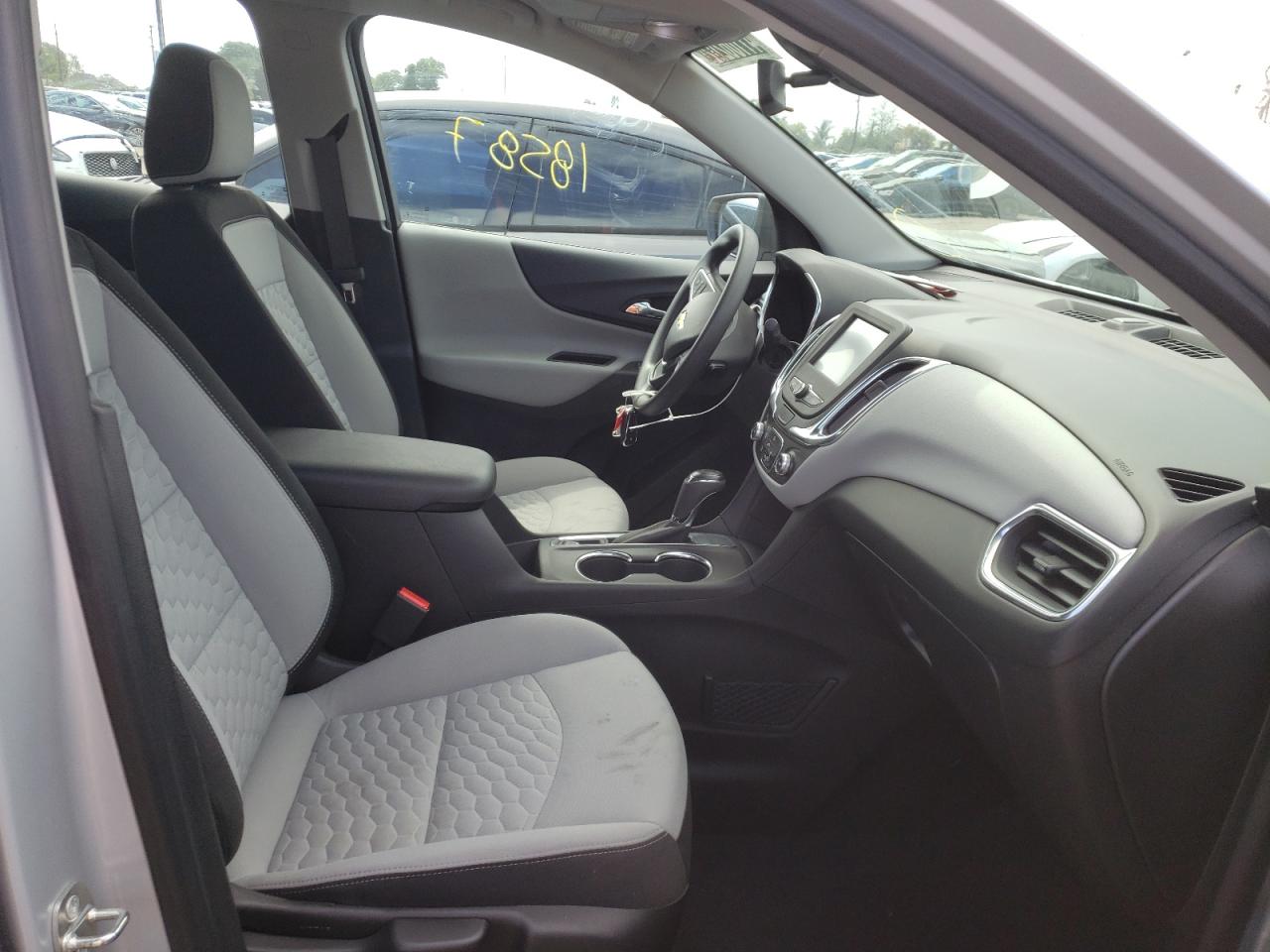 Photo 5 from auction – 2018 CHEVROLET EQUINOX LS with VIN 2GNAXHEV1J6315859