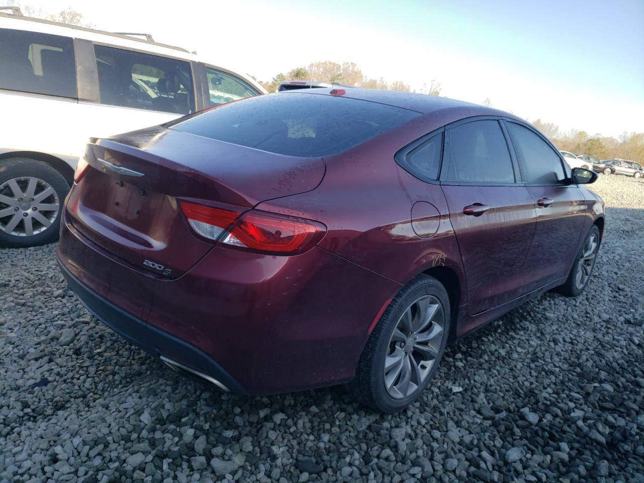 Photo 4 from auction – 2015 CHRYSLER 200 S with VIN 1C3CCCBB3FN547347