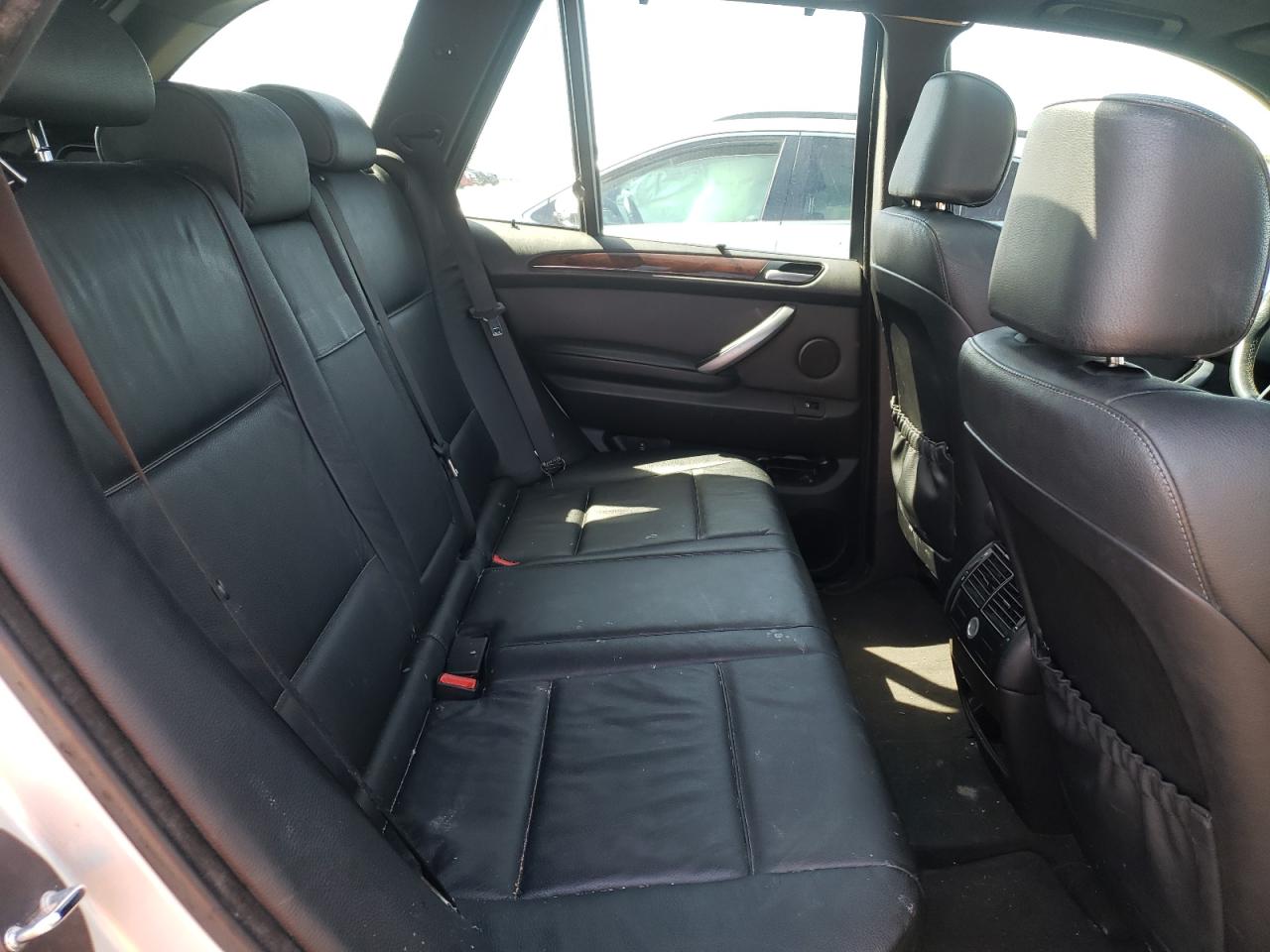 Photo 6 from auction – 2006 BMW X5 3.0I with VIN 5UXFA13526LY39934