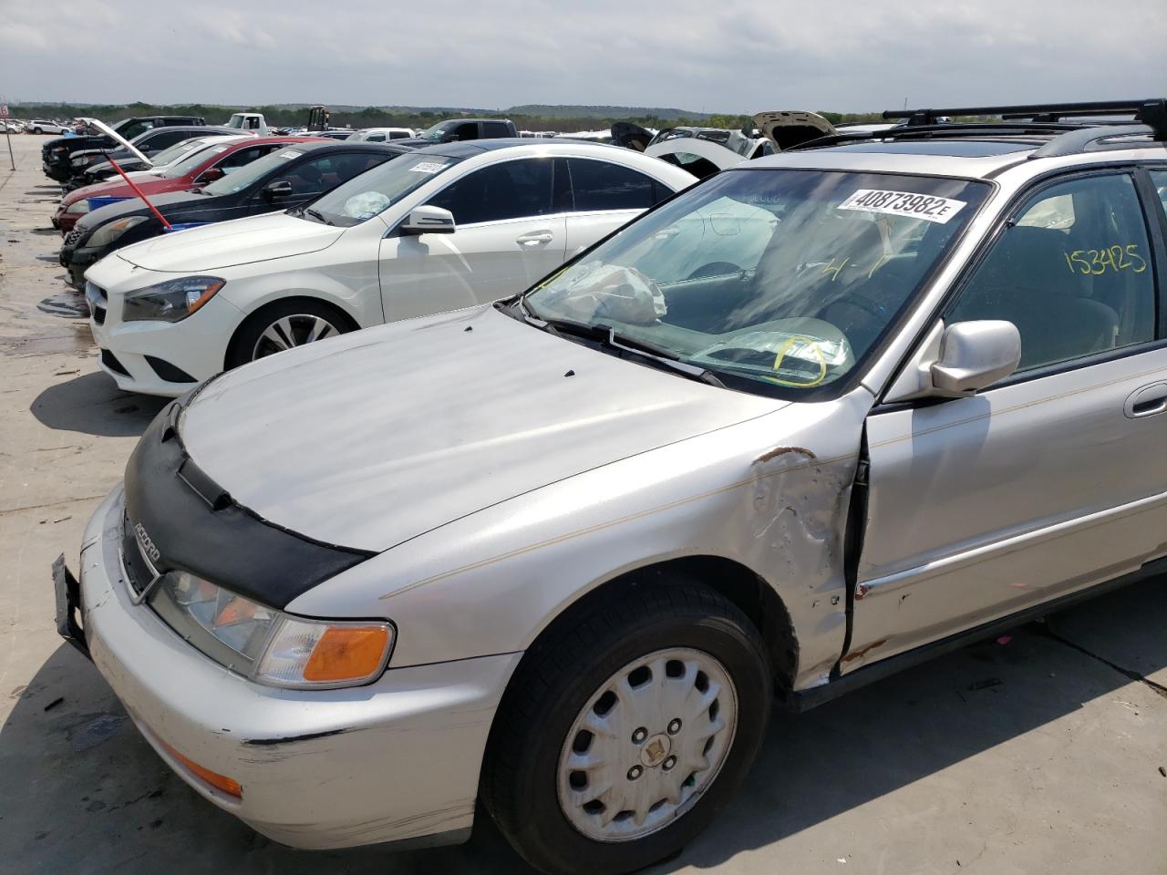 Photo 9 from auction – 1997 HONDA ACCORD EX with VIN 1HGCE1890VA004933
