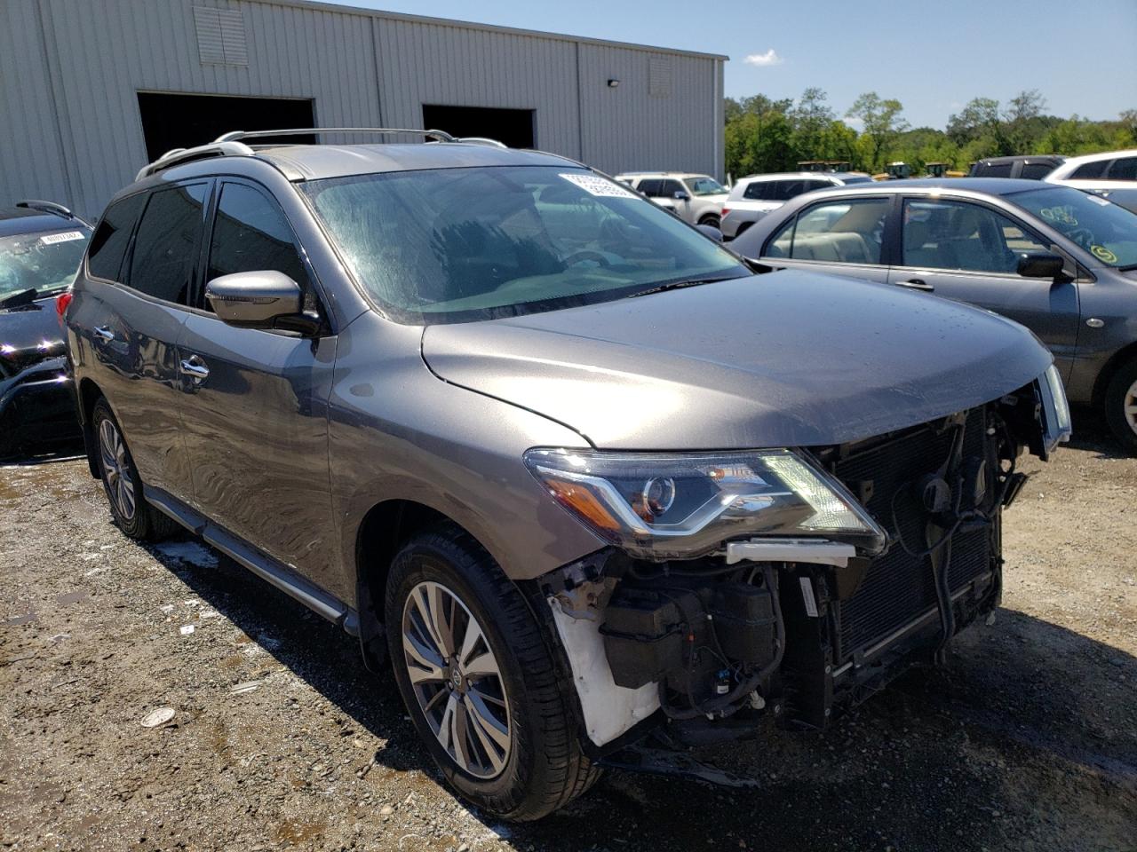 NISSAN PATHFINDER 2017 with VIN 5N1DR2MN9HC908770 - Photo from auction