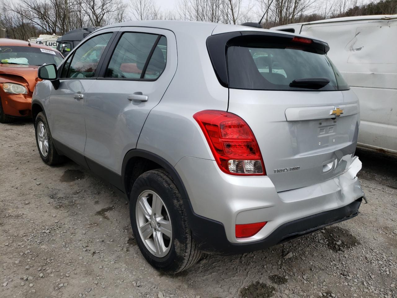 Photo 3 from auction – 2018 CHEVROLET TRAX LS with VIN 3GNCJNSB2JL334760
