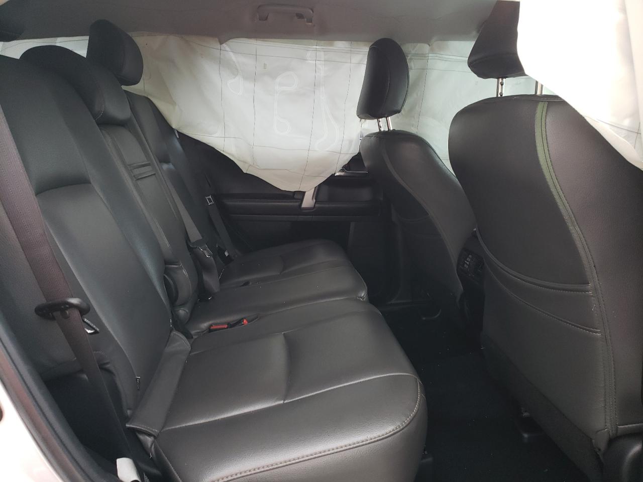 Photo 6 from auction – 2016 TOYOTA 4RUNNER SR with VIN JTEZU5JR0G5111842