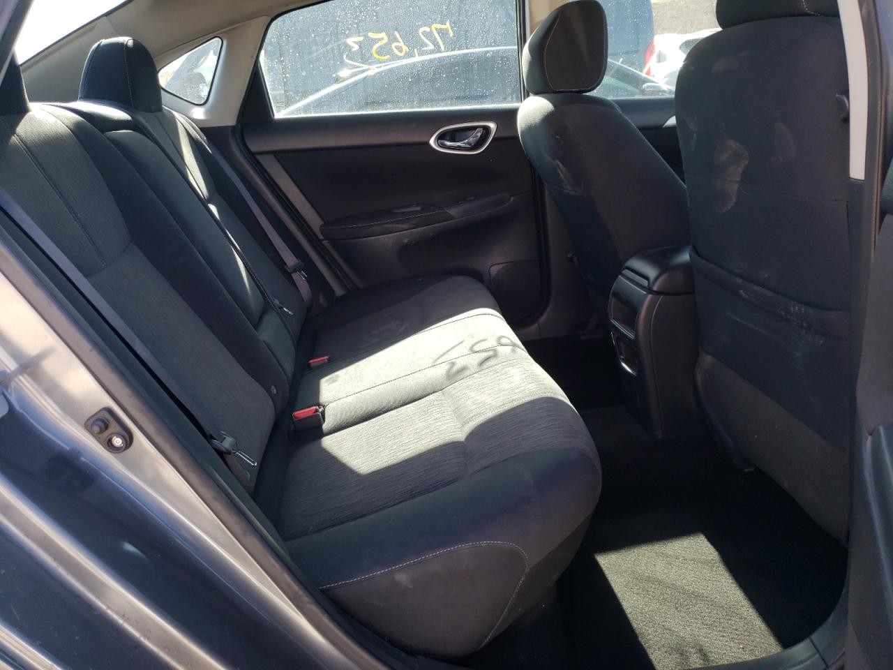 Photo 6 from auction – 2015 NISSAN SENTRA S with VIN 3N1AB7AP7FL657251