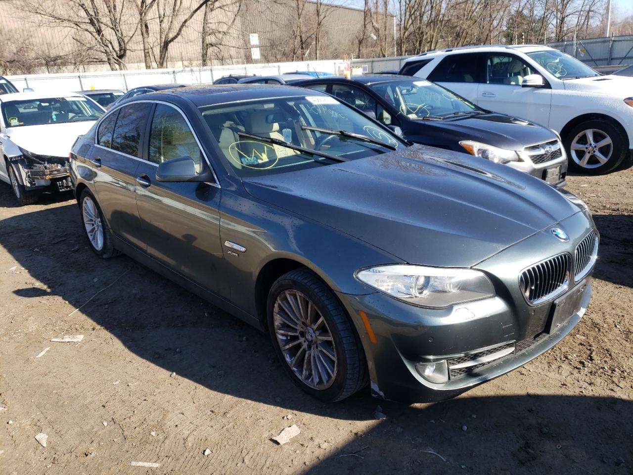 BMW 535 XI 2012 with VIN WBAFU7C54CDU65177 - Photo from auction