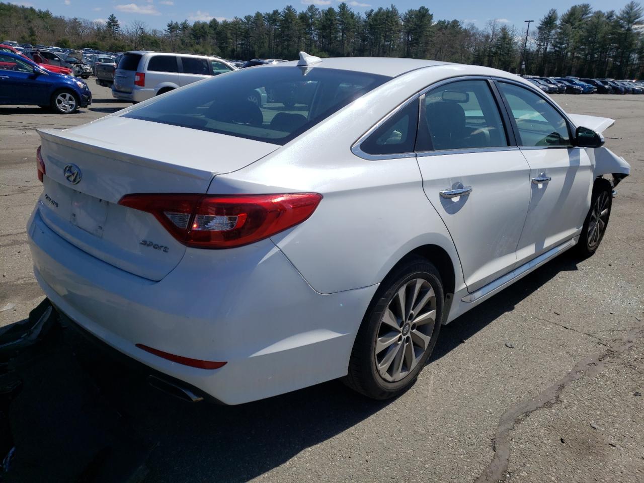 Photo 4 from auction – 2015 HYUNDAI SONATA SPO with VIN 5NPE34AF4FH213729