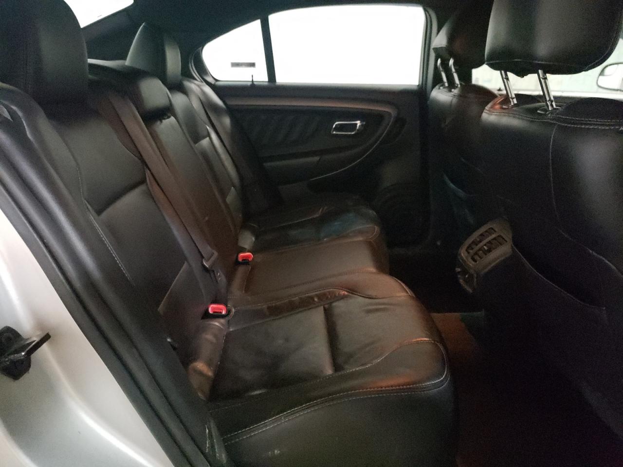 Photo 6 from auction – 2013 FORD TAURUS SEL with VIN 1FAHP2H81DG183190