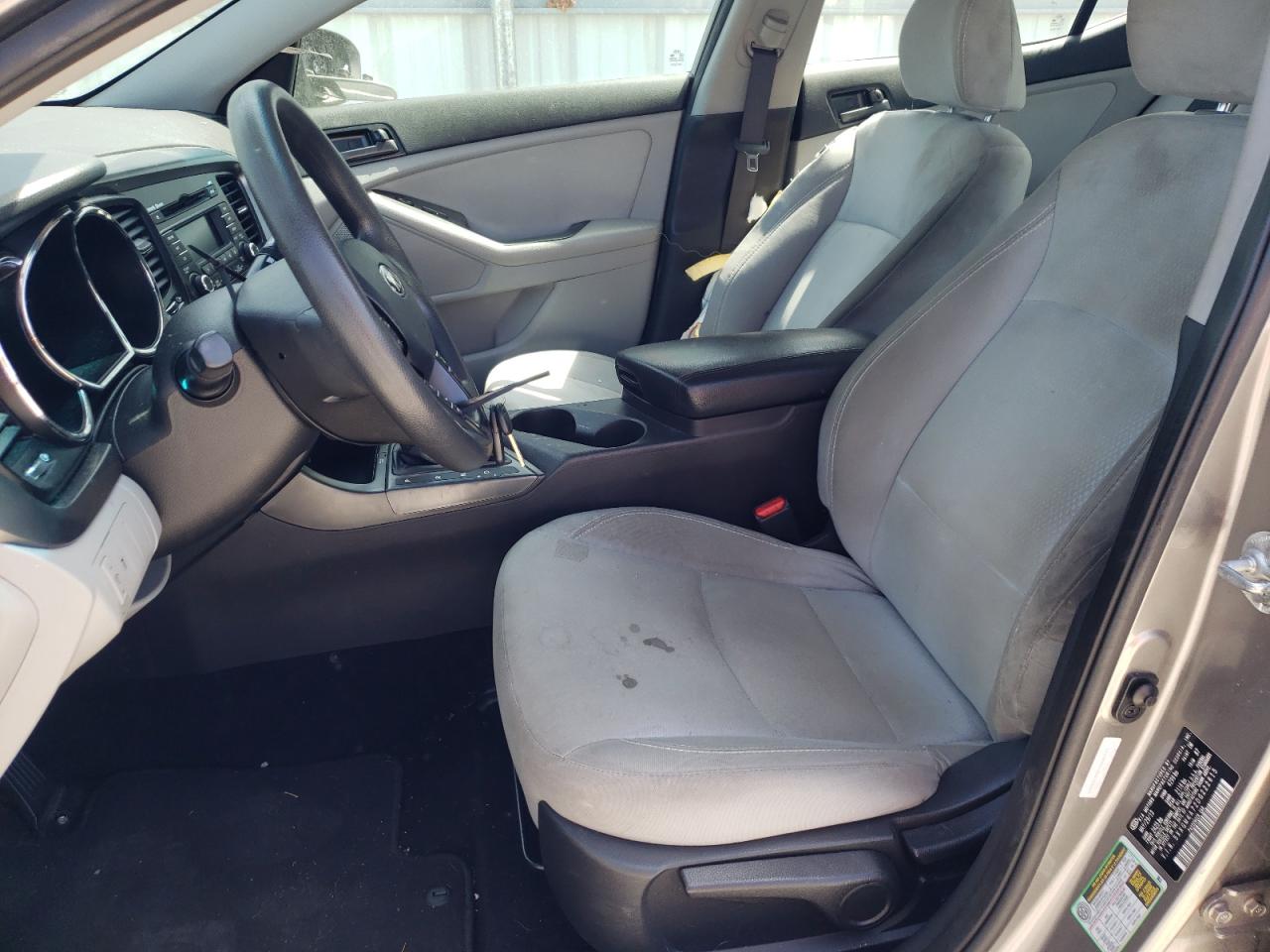 Photo 5 from auction – 2013 KIA OPTIMA LX with VIN 5XXGM4A72DG222615
