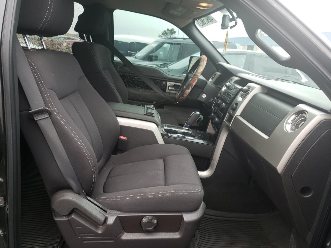 Photo 5 from auction – 2010 FORD F150 SUPER with VIN 1FTFW1EV3AFA69296