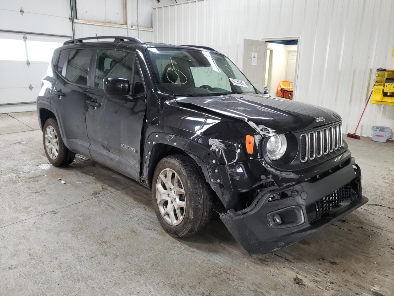 JEEP RENEGADE L 2016 with VIN ZACCJBBT6GPD95092 - Photo from auction