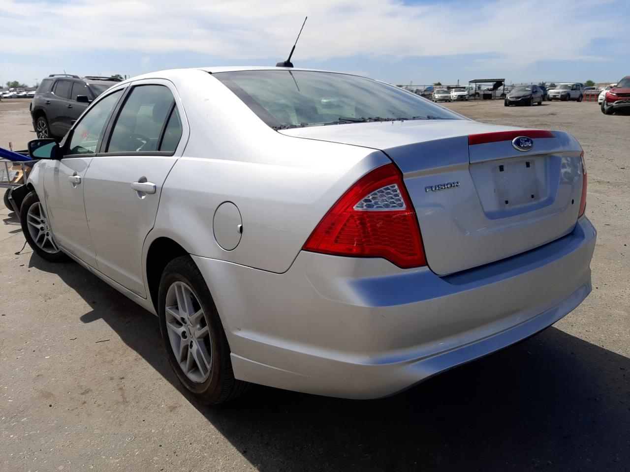 Photo 3 from auction – 2012 FORD FUSION S with VIN 3FAHP0GA9CR399773