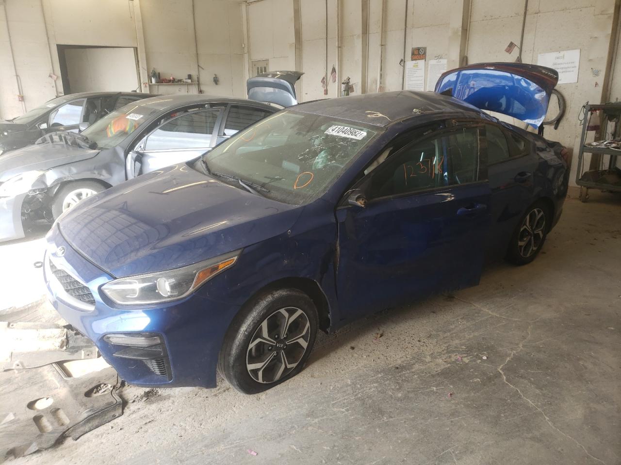 Photo 2 from auction – 2019 KIA FORTE FE with VIN 3KPF24AD8KE107613