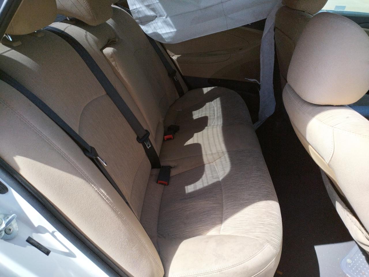Photo 6 from auction – 2012 HYUNDAI SONATA SE with VIN 5NPEB4ACXCH388555