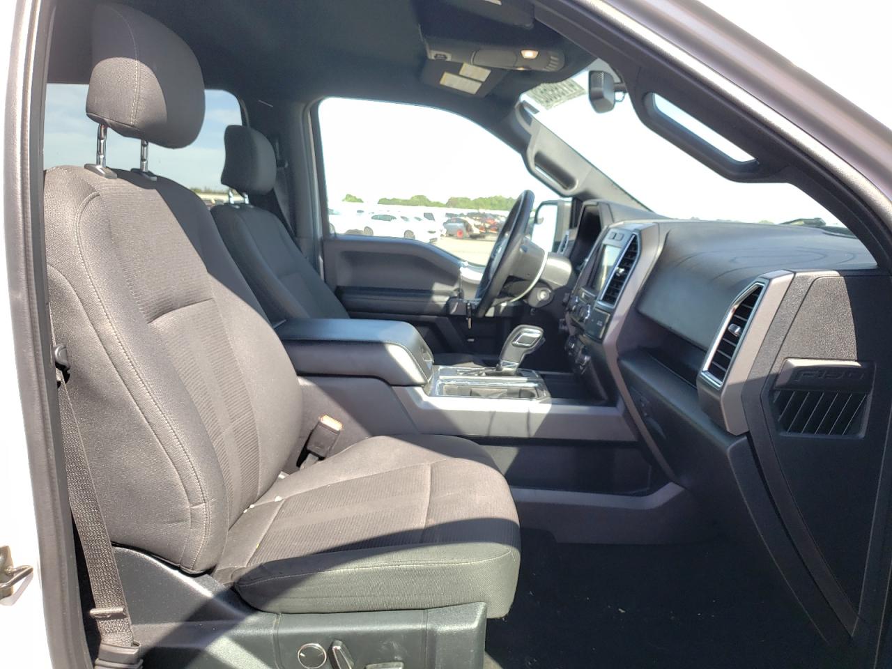 Photo 5 from auction – 2016 FORD F150 SUPER with VIN 1FTEW1EG2GKF33059