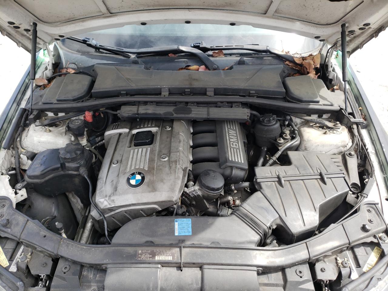 Photo 7 from auction – 2006 BMW 330 I with VIN WBAVB33526PS11657
