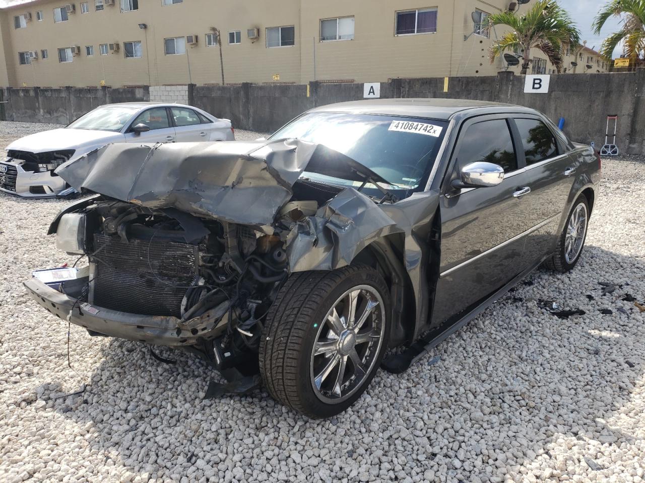 Photo 2 from auction – 2010 CHRYSLER 300 TOURIN with VIN 2C3CA5CV9AH206448