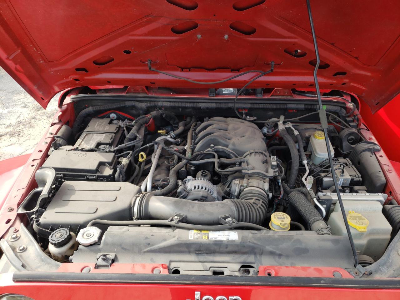 Photo 7 from auction – 2015 JEEP WRANGLER U with VIN 1C4BJWDG4FL749892