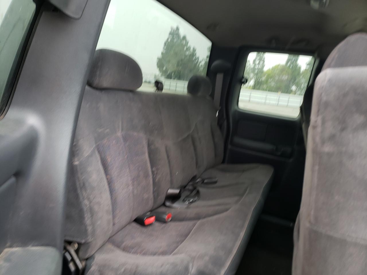 Photo 6 from auction – 2002 CHEVROLET 2500 with VIN 1GCHC29U42Z102539