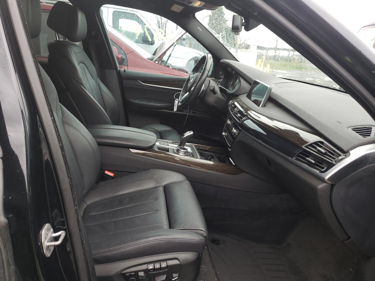 Photo 5 from auction – 2015 BMW X5 XDRIVE3 with VIN 5UXKS4C51F0J98743