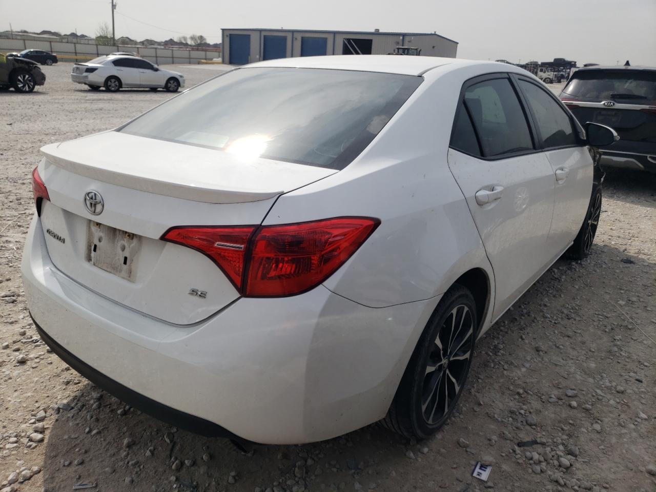 Photo 4 from auction – 2017 TOYOTA COROLLA L with VIN 5YFBURHEXHP728248