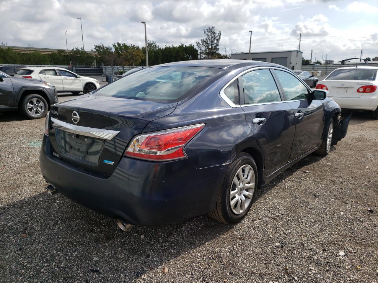 Photo 4 from auction – 2014 NISSAN ALTIMA 2.5 with VIN 1N4AL3AP6EC290507