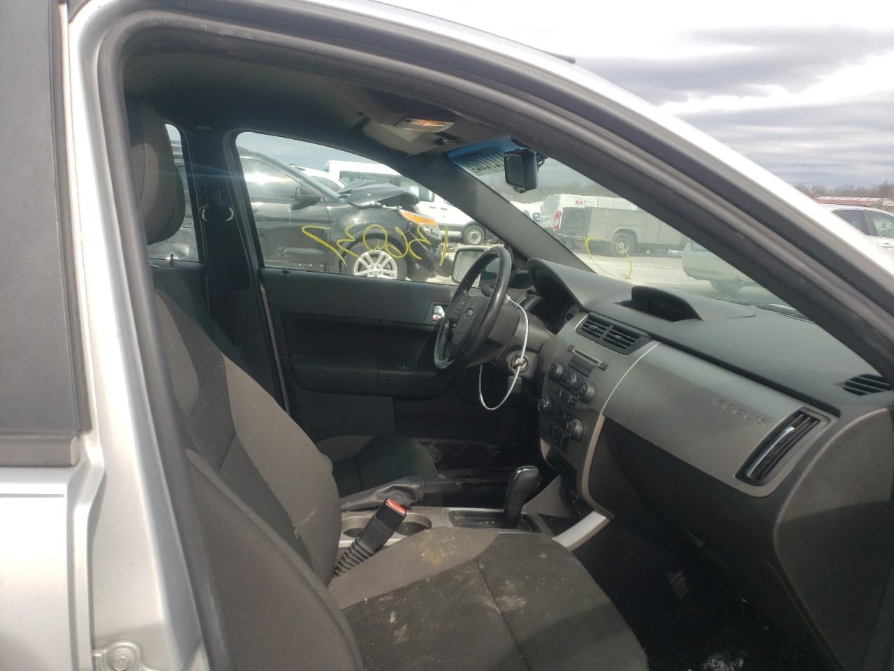 Photo 5 from auction – 2008 FORD FOCUS SE with VIN 1FAHP35N78W228810