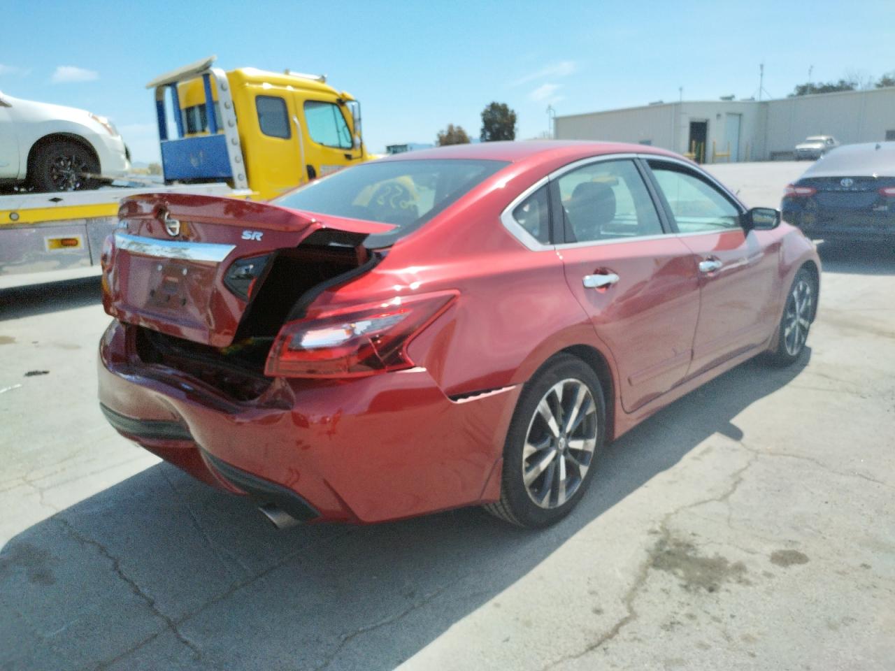 Photo 4 from auction – 2017 NISSAN ALTIMA 2.5 with VIN 1N4AL3AP1HC283890