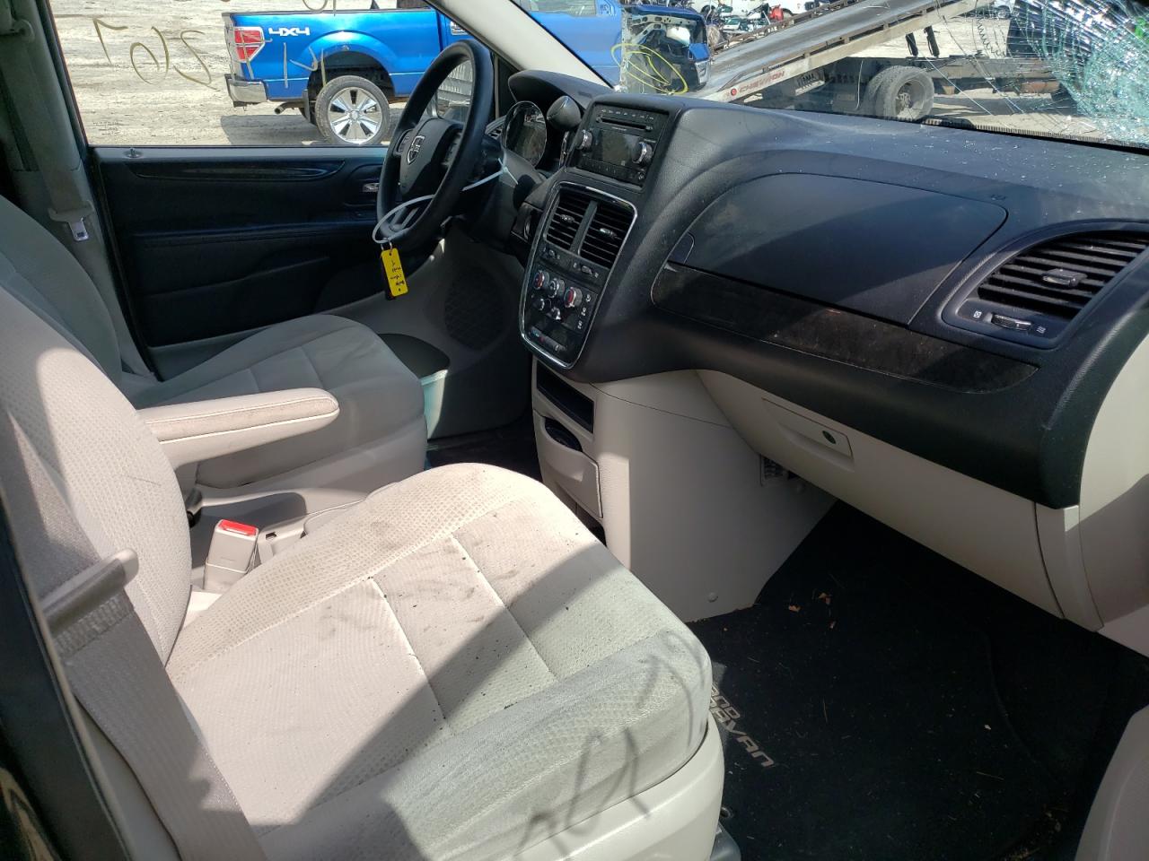 Photo 5 from auction – 2012 DODGE GRAND CARA with VIN 2C4RDGBGXCR389268