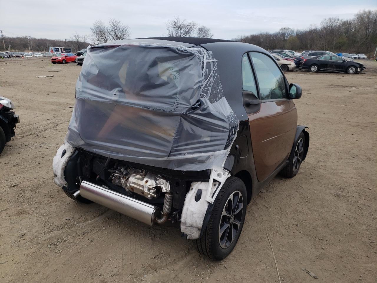 Photo 4 from auction – 2016 SMART FORTWO with VIN WMEFJ5DA7GK062762