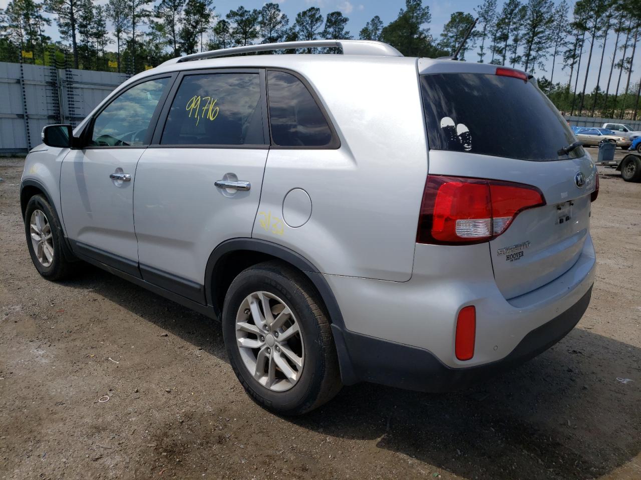 Photo 3 from auction – 2015 KIA SORENTO LX with VIN 5XYKT4A78FG590146