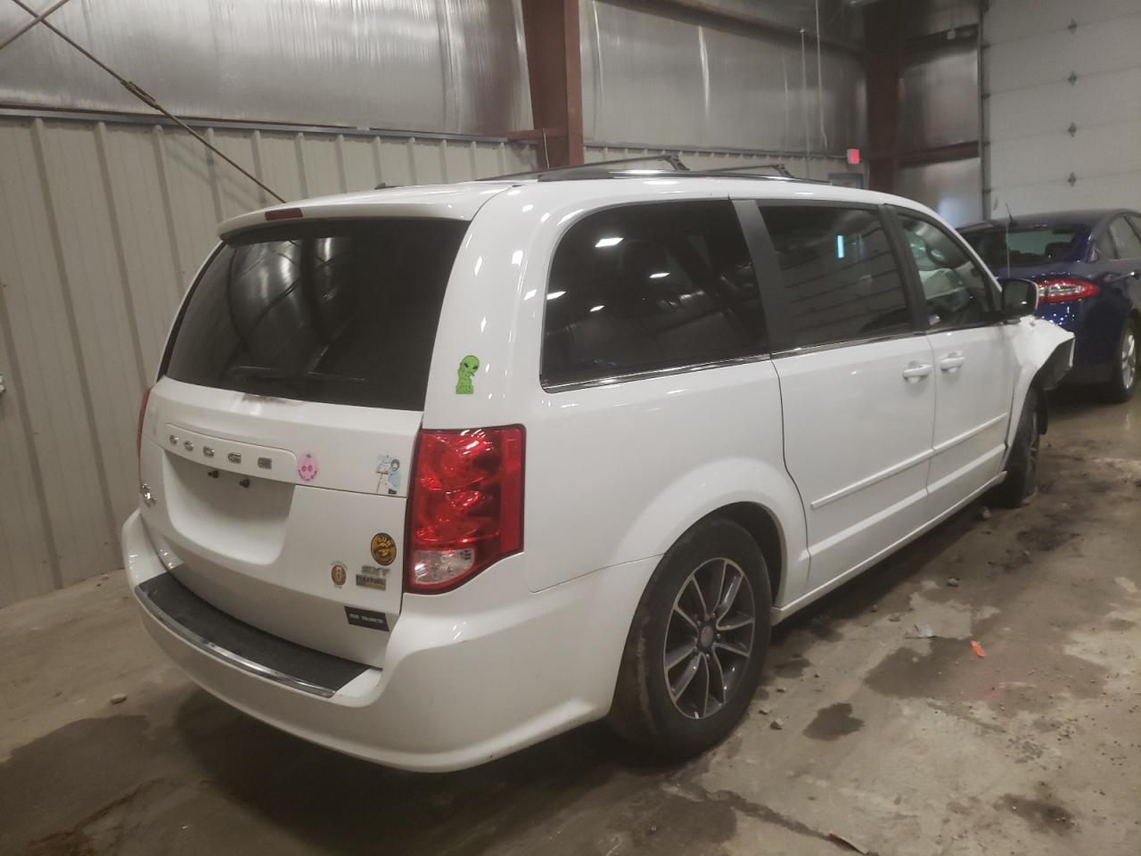 Photo 4 from auction – 2017 DODGE GRAND CARA with VIN 2C4RDGCG9HR589760