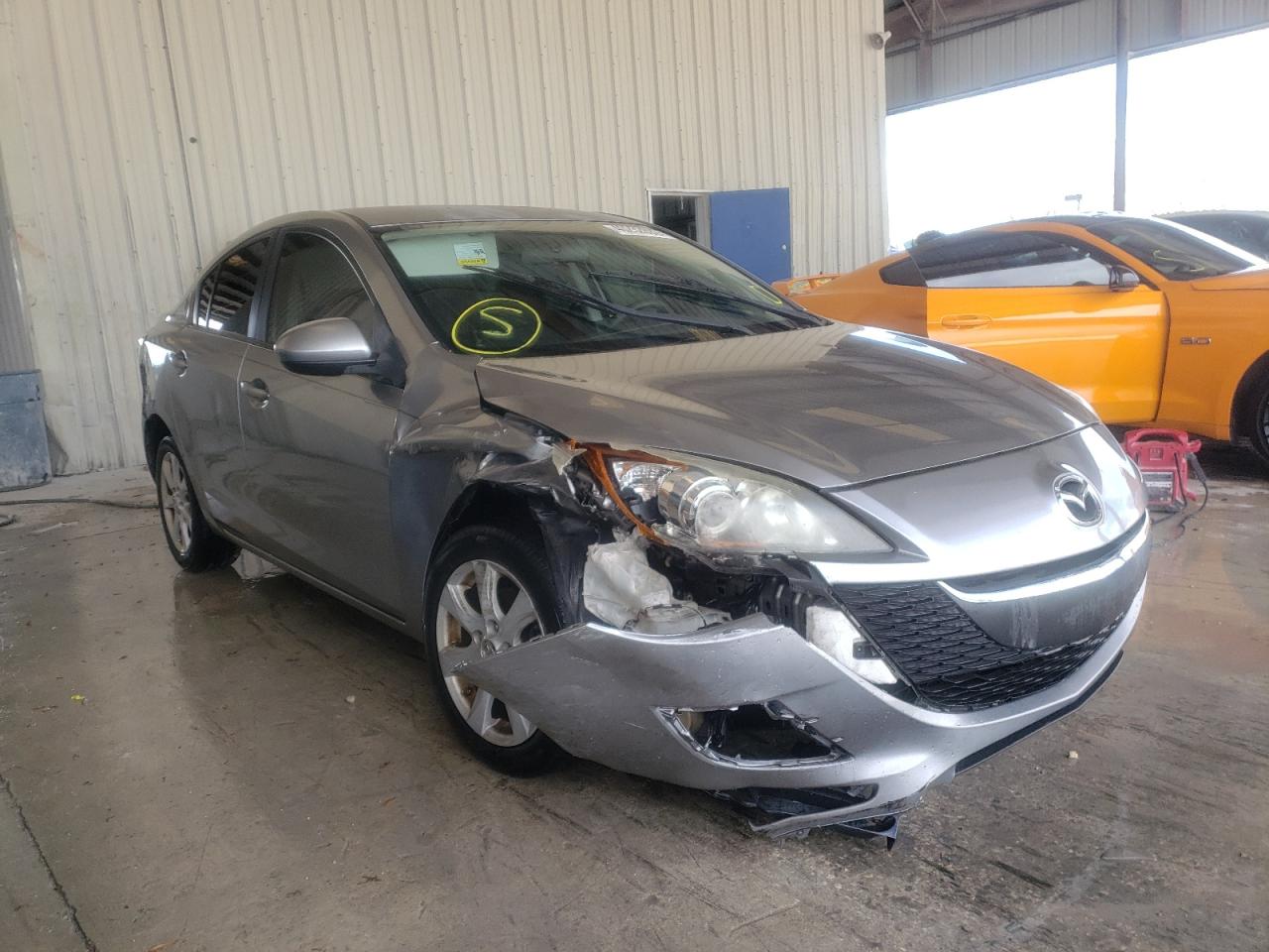 MAZDA 3 I 2010 with VIN JM1BL1SFXA1214075 - Photo from auction