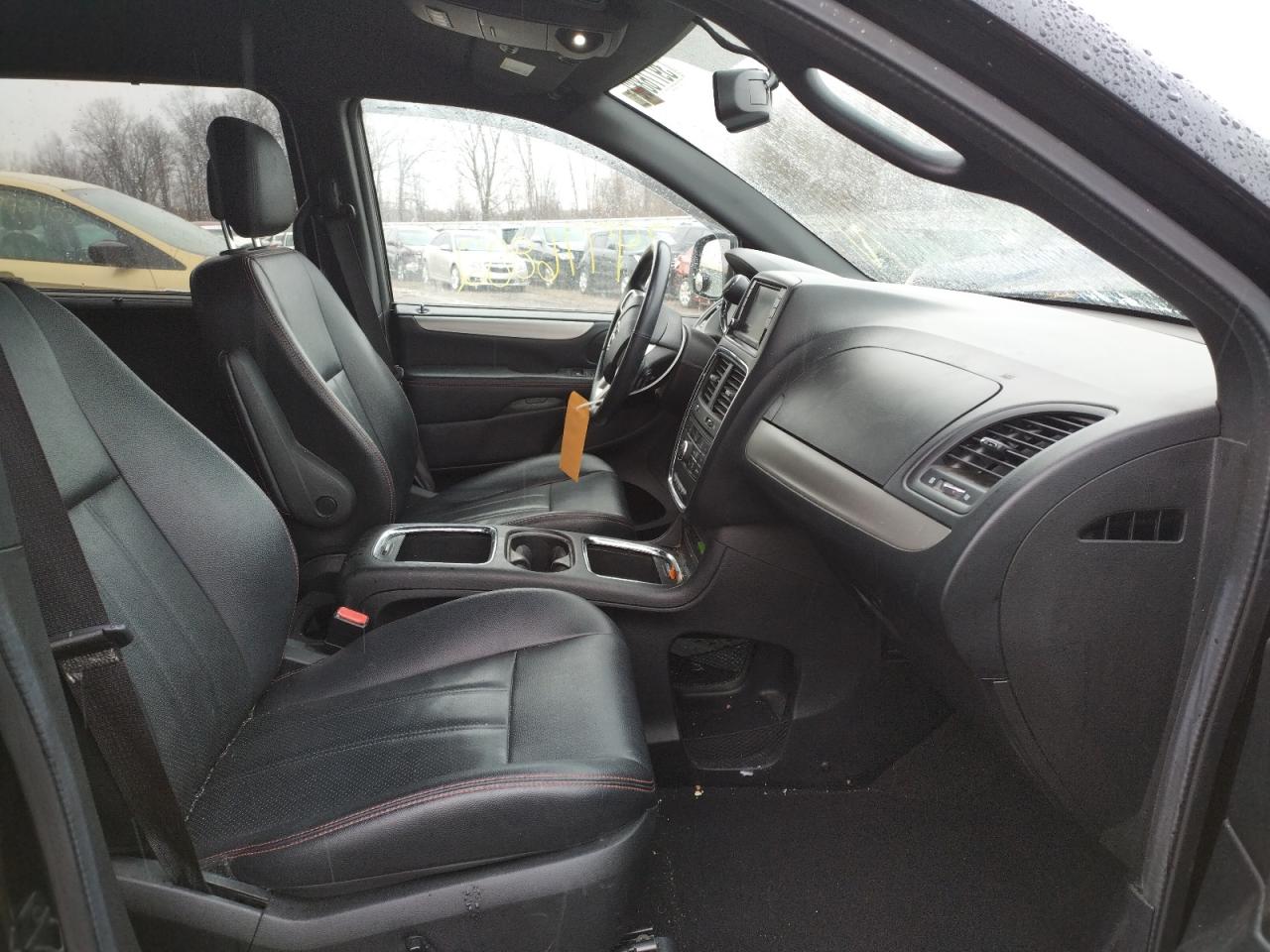 Photo 5 from auction – 2017 DODGE GRAND CARA with VIN 2C4RDGEG4HR697040